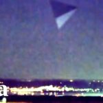 2024年 CIVILIAN Footage of a PYRAMID-Shaped UFO Over the Pentagon