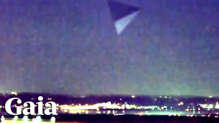 2024年 CIVILIAN Footage of a PYRAMID-Shaped UFO Over the Pentagon