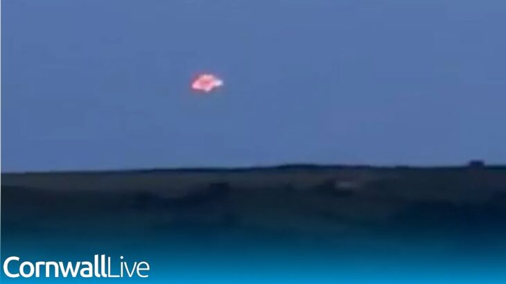 2024年 The absolutely craziest UFO over Cornwall video we’ve seen yet