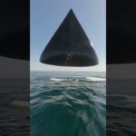 2024年 Check out this triangle shaped UFO that emerged from the ocean! Witnesses watch in amazement!