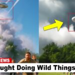 2024年 UFO Sightings Caught Doing INSANE Things‼️😨 Real Alien & UFO Footages